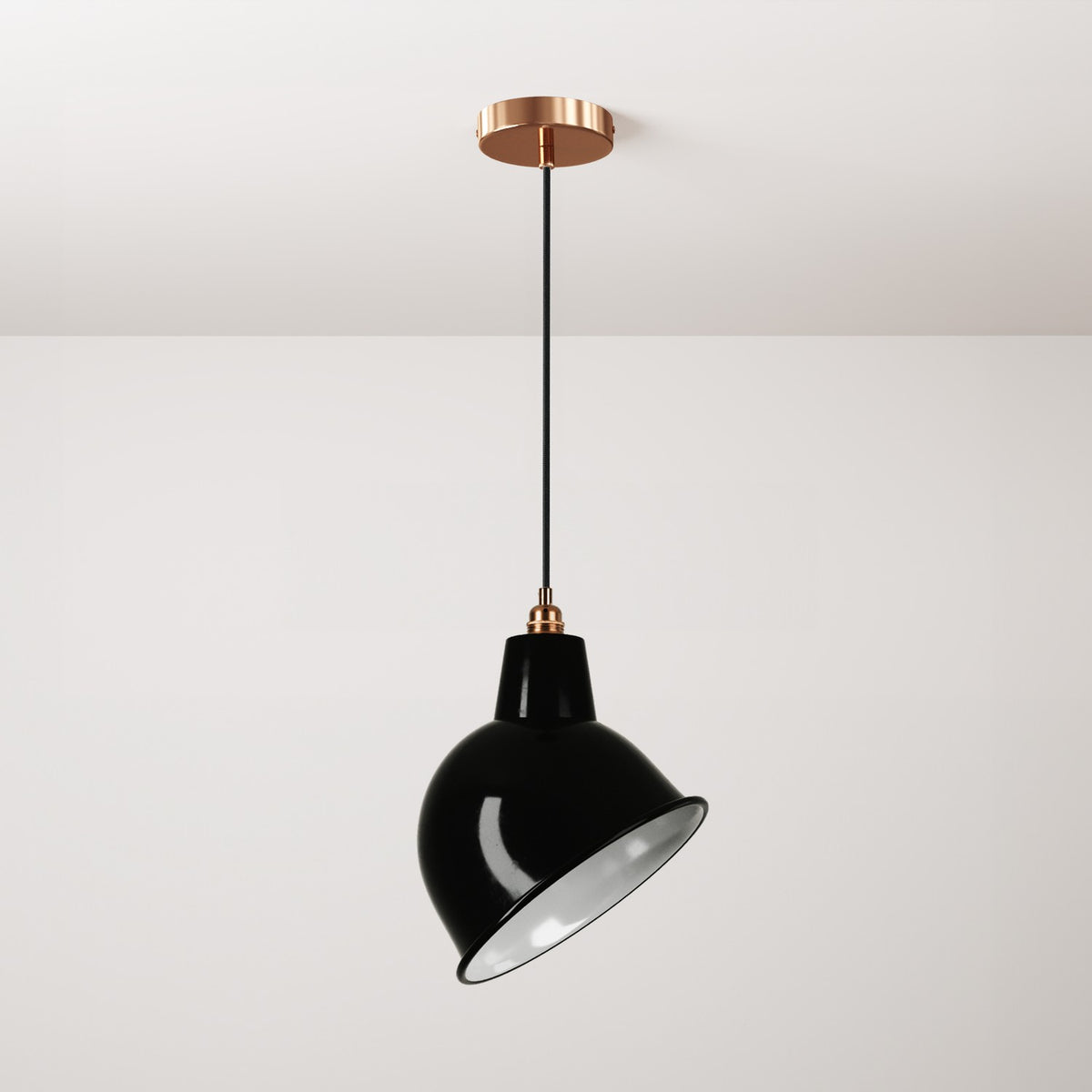 Lampada a sospensione completa di cavo tessile, paralume Broadway e finiture in metallo - Nero