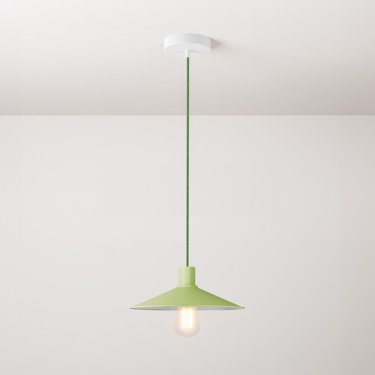 Lampada a sospensione completa di cavo tessile, paralume Swing Pastel e finiture in metallo - Verde prato