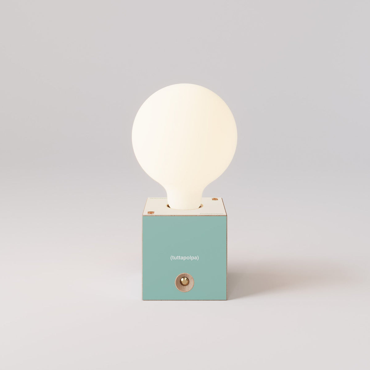 Lampada a batteria Cabless03 "Pensati all’Elba" con lampadina globo effetto porcellana - Tuttapolpa