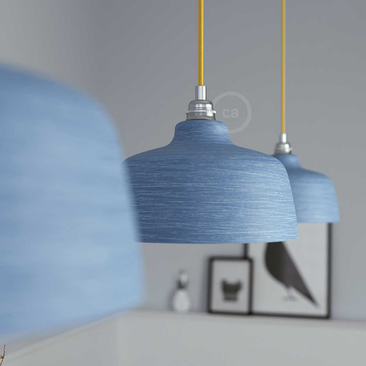 Lampada a sospensione completa di cavo tessile, paralume Coppa in ceramica e finiture in metallo - Avion striato