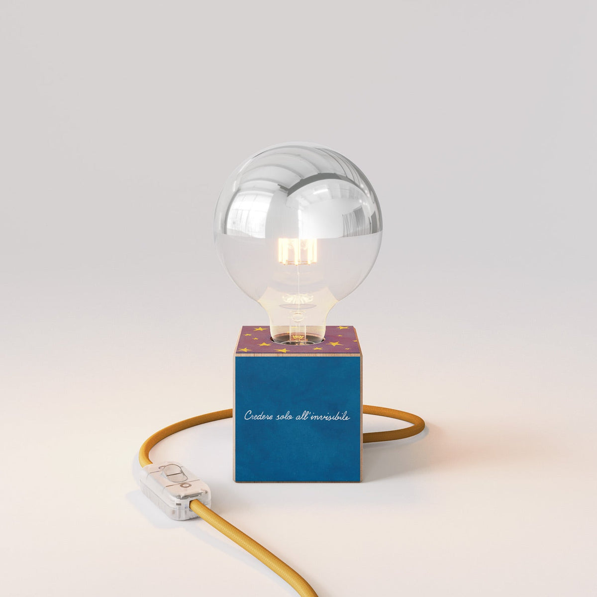 Lampada da tavolo Cubetto "La luna" con lampadina globo mezza sfera argento - Santomanifesto
