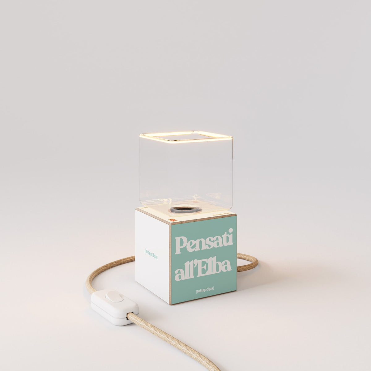 Lampada da tavolo Cubetto "Pensati all’Elba" con lampadina Ghost - Tuttapolpa