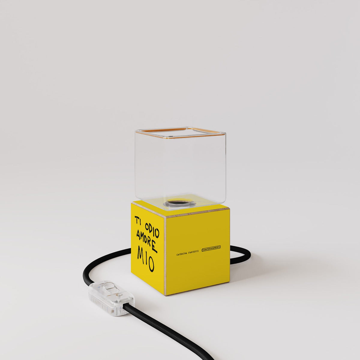 Lampada da tavolo Cubetto "Ti odio amore mio" con lampadina Ghost - Santomanifesto