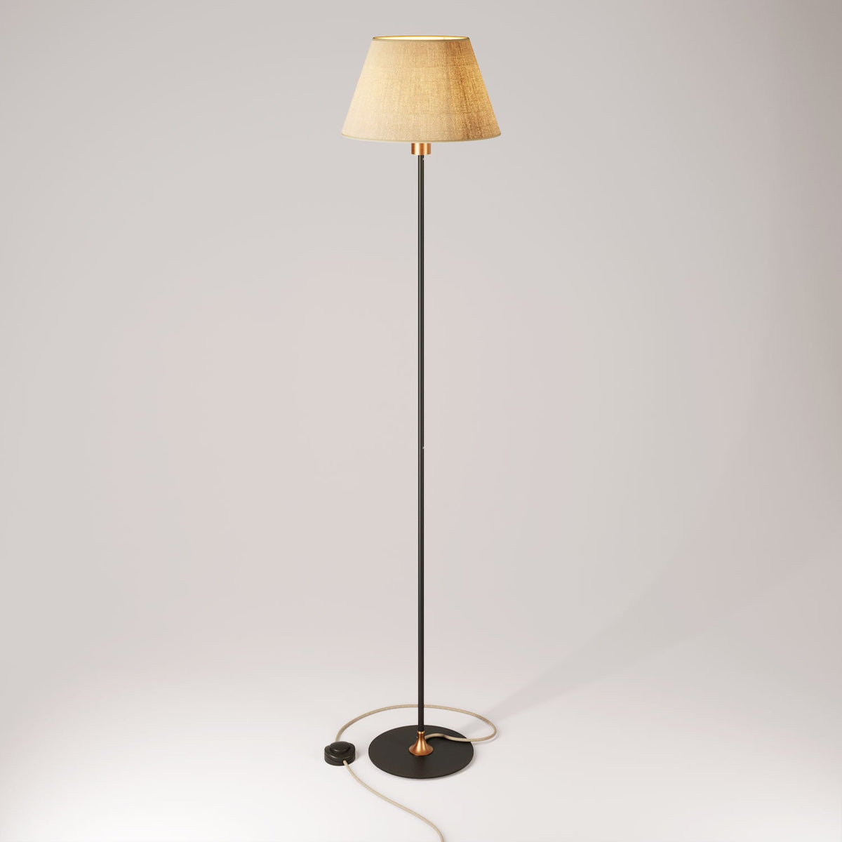 Lampada da terra MAG-Y con base metallica tonda e paralume Impero M - Rame satinato