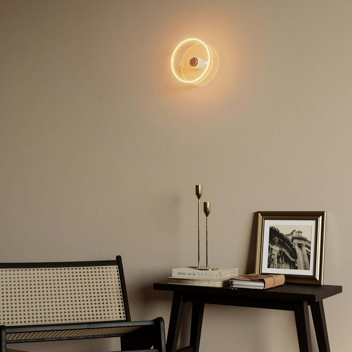 Lampadina LED Trasparente Ghost Line Recessed Donut 195x83 6W 500Lm E27 2200K Dimmerabile - G02